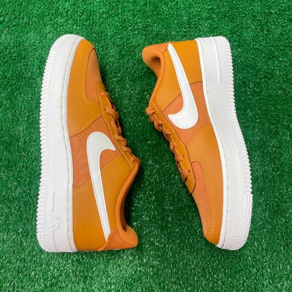 Nike Air Force 1 LV8 2 GS Sportswear Shoes Orange White DX1656-800 VNDS Size 6 - Picture 3 of 7